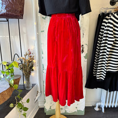 Allison Wonderland // Thorn Bird Skirt Red Velvet