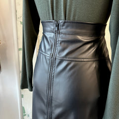 Allison Wonderland // Desire Skirt Black