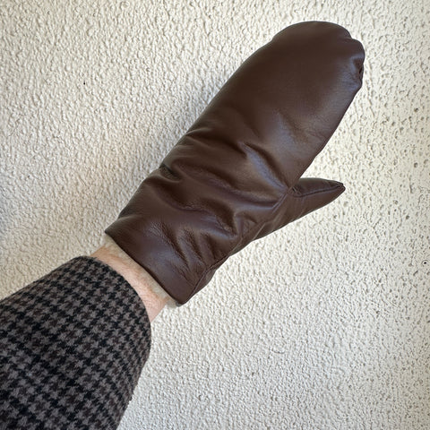 Milo and Dexter // Classic Leather Mittens Brown