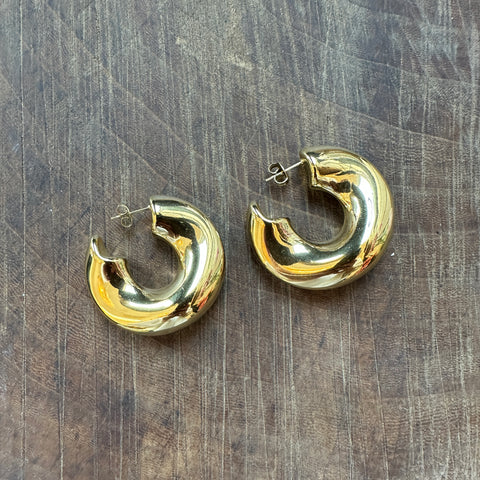 Hoopla // Gold Wavy Hoop 14kGP