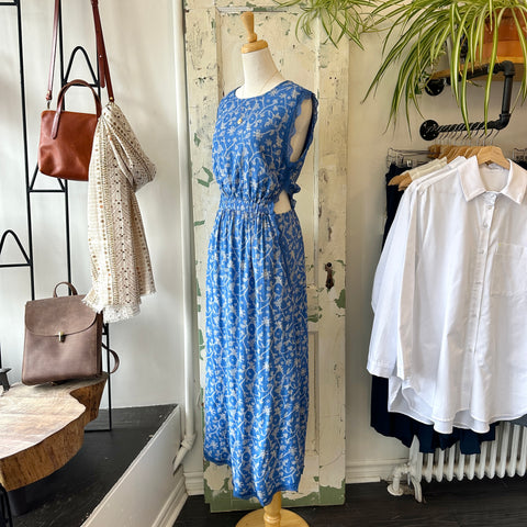 Indi & Cold // British Blue Lace Dress
