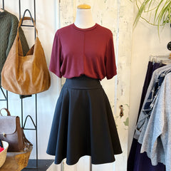 Eve Gravel // Metis Top Bordeaux