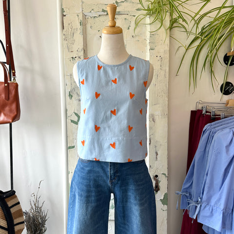 Compania Fantastica // Hearts Embroidered Top