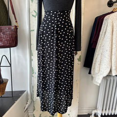 Indi & Cold // Dot Skirt Black