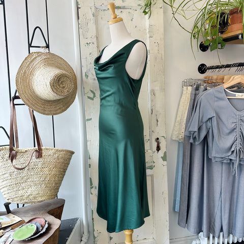 Late by Pink Martini // Aurora Dress Green
