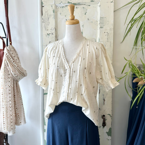 Indi & Cold // Little Flower Blouse