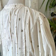 Indi & Cold // Little Flower Blouse