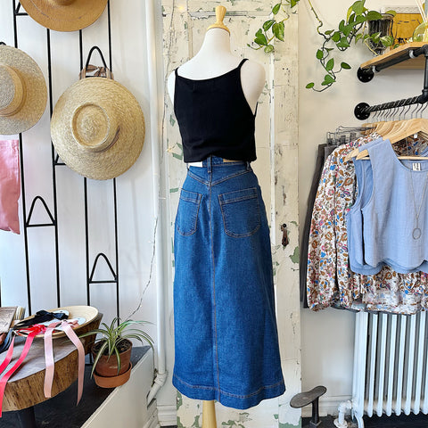 Yoga Jeans // High Waisted Skirt Hibiscus