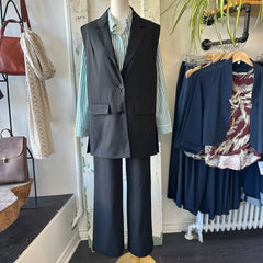 Pink Martini // Helen Vest Black