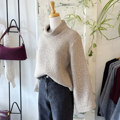 Bodybag by Jude // Cambridge Sweater Sand