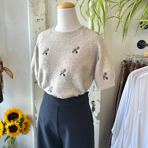 Pink Martini // Marcella Sweater Beige
