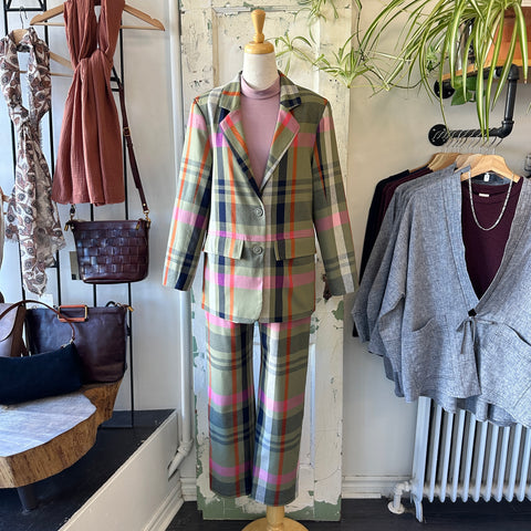 Eve Gravel // Rory Blazer