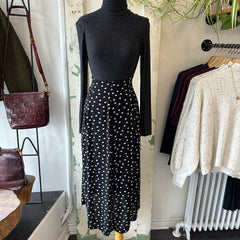 Indi & Cold // Dot Skirt Black
