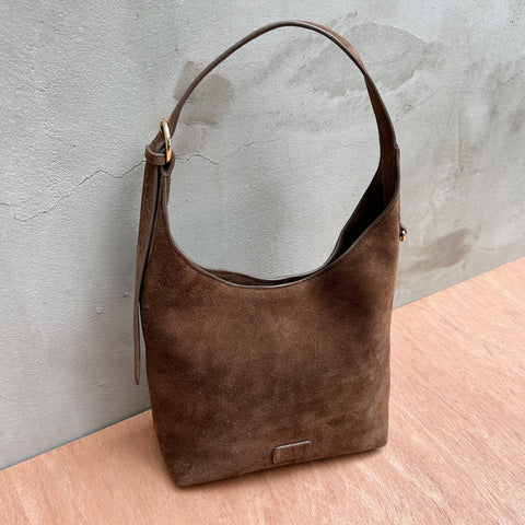 RISA // Claude Shoulder Bag Brown Suede
