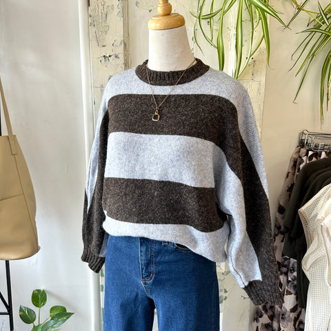 Minimum // Lily Knit Tee Botanical Garden