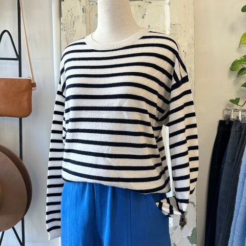 Naïf // Bobbie Sweater Ivory Navy Stripe