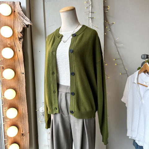 Minimum // Assiana Merino Cardigan Sphagnum
