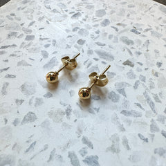 Petite Gold  // Ball Studs