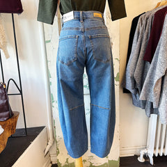 Yoga Jeans // Malia Horseshoe Raw Hem