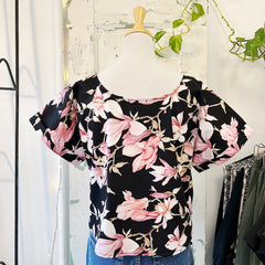 Sara Duke // Your Favourite Shirt Crop Magnolia