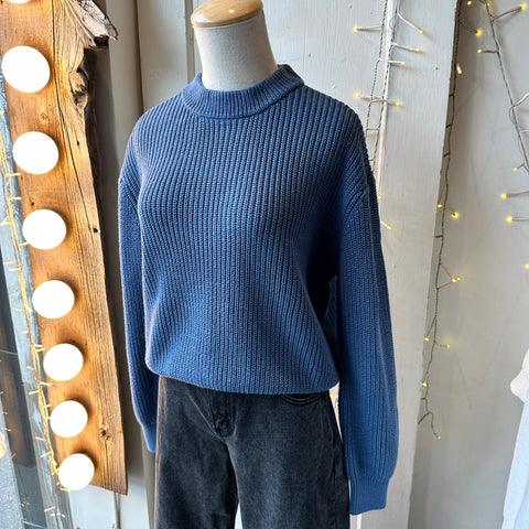 Minimum // Lily Knit Tee Botanical Garden