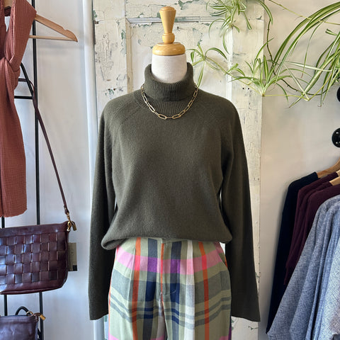 Naïf // Judith Sweater Olive