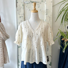 Indi & Cold // Little Flower Blouse