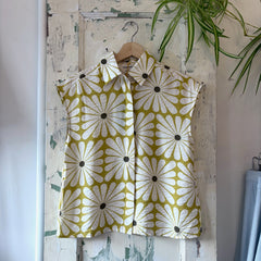 Compania Fantastica // Olive Flower Print Top