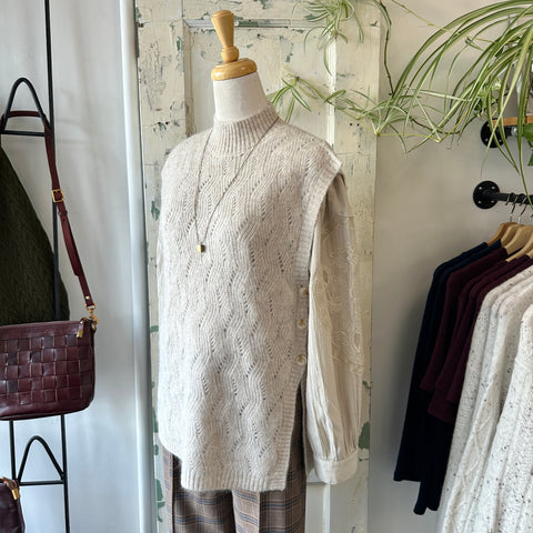 Indi & Cold // Crochet Vest Ivory