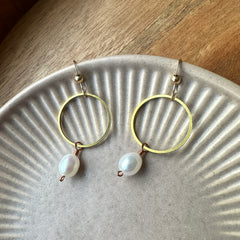 Hailey Gerrits // Rhea Drop Earrings Pearl