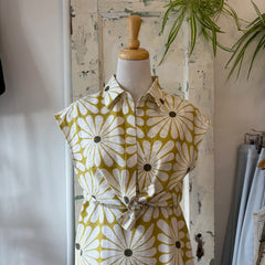 Compania Fantastica // Olive Flower Print Top