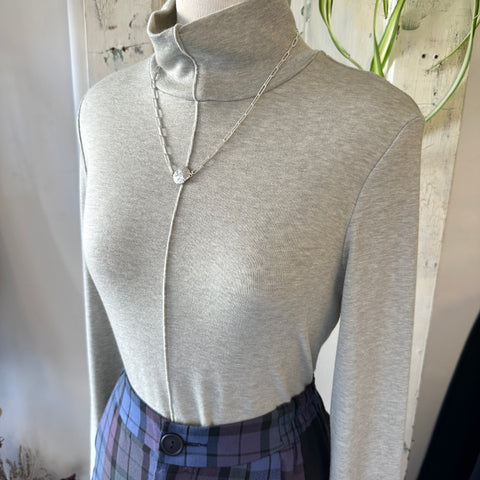 Eve Gravel // Mike Top Green Grey