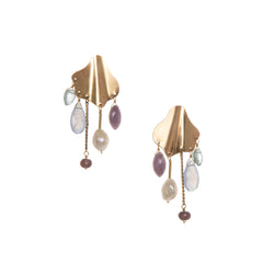 Hailey Gerrits // Shaoni Earrings Moody