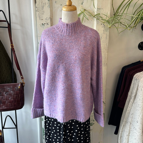 Indi & Cold // Knit Sweater with Cuff Purple