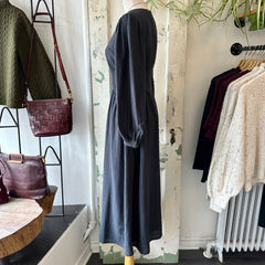 Indi & Cold // Cotton Crepe Dress Navy