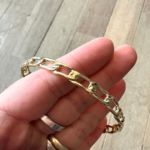 Lissa Bowie // Chainlink Bangle Brass