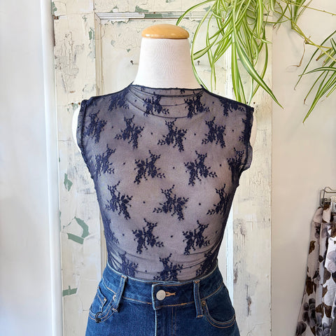Allison Wonderland // Osprey Blouse