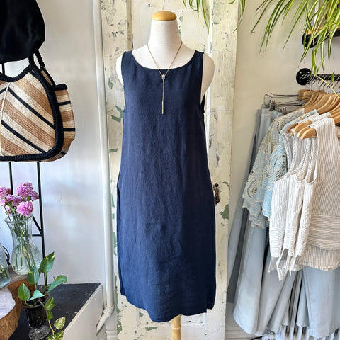 We Are Stories // Wallflower Dress Navy