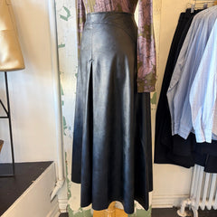 Louizon // Dragey Black Midi Skirt