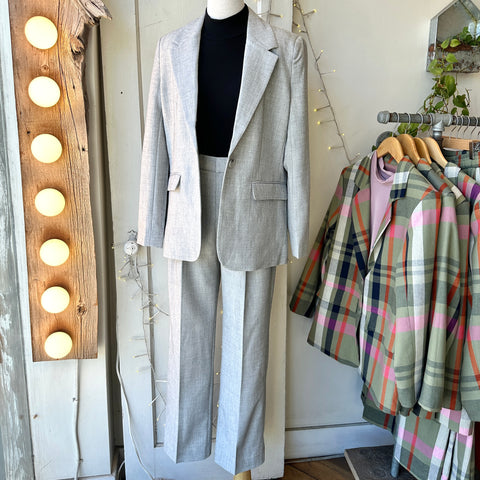 Gentle Fawn // Jeanie Blazer Heather Ash