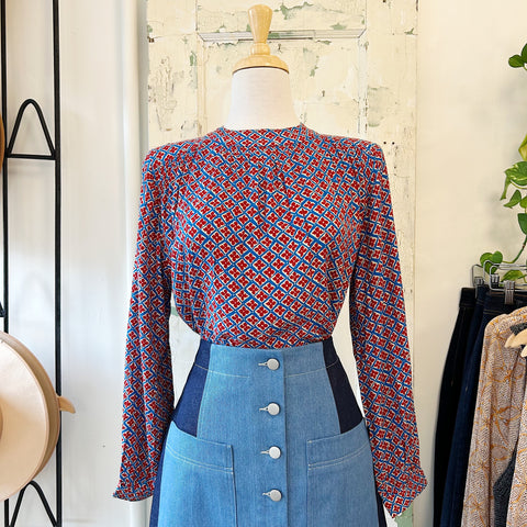 Indi & Cold // Retro Blouse Blue/Red
