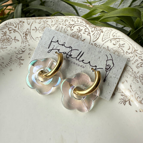 Hailey Gerrits // Lafayette Earrings Grey Moonstone