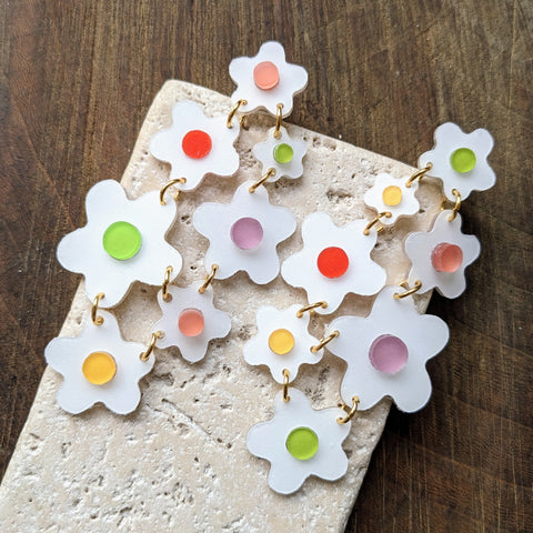 dconstruct // Daisy Powder Rainbow