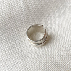 Hawkly // Passage Ring Silver