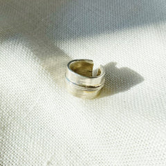 Hawkly // Passage Ring Silver