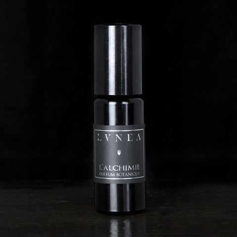 LVNEA // L'alchimie Botanical Perfume Oil
