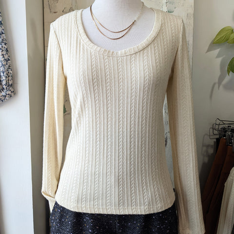 Annie 50 // London Sweater Vanilla