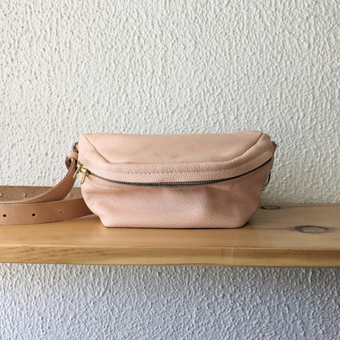 Veinage // Musa Fanny Pack Cotton Candy