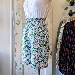 Eve Gravel // Arthemis Shorts Blue Flowers