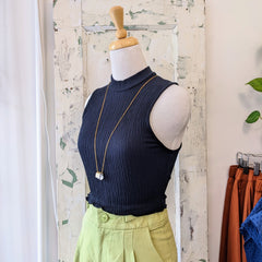Eve Gravel // Atlas Top Black